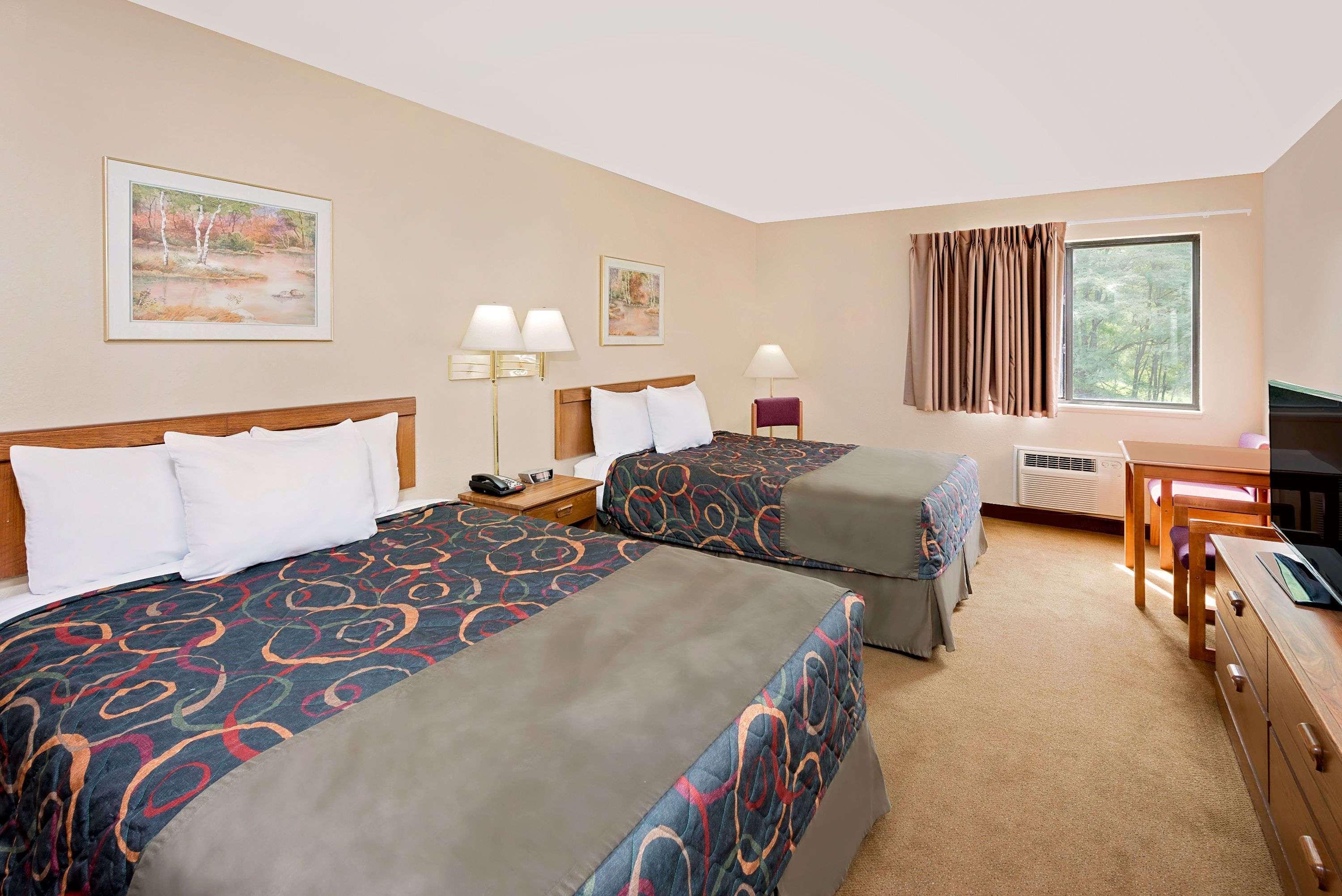 Days Inn By Wyndham Boonville Buitenkant foto